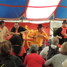 SORS LES MAINS D’TES POCHES AU FESTIVAL SAPERLIPOPETTE